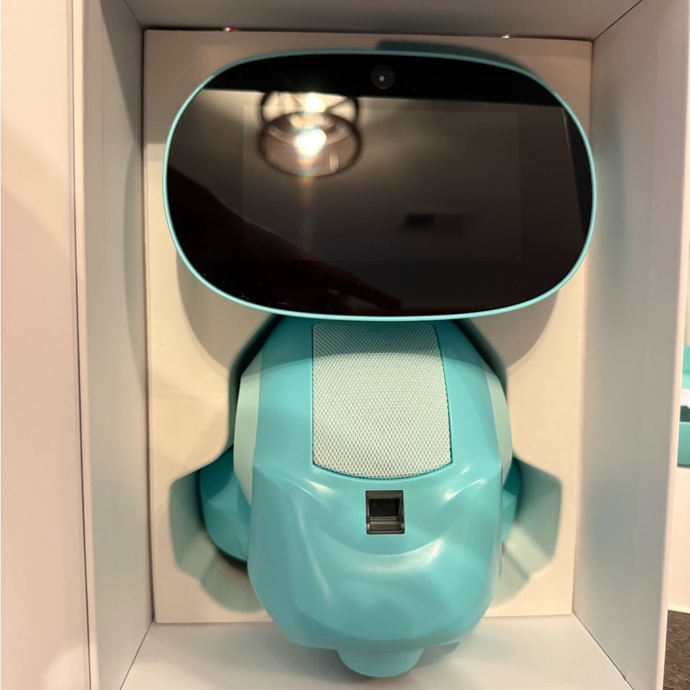 Miko Interactive Learning Robot - Picture 6 of 7